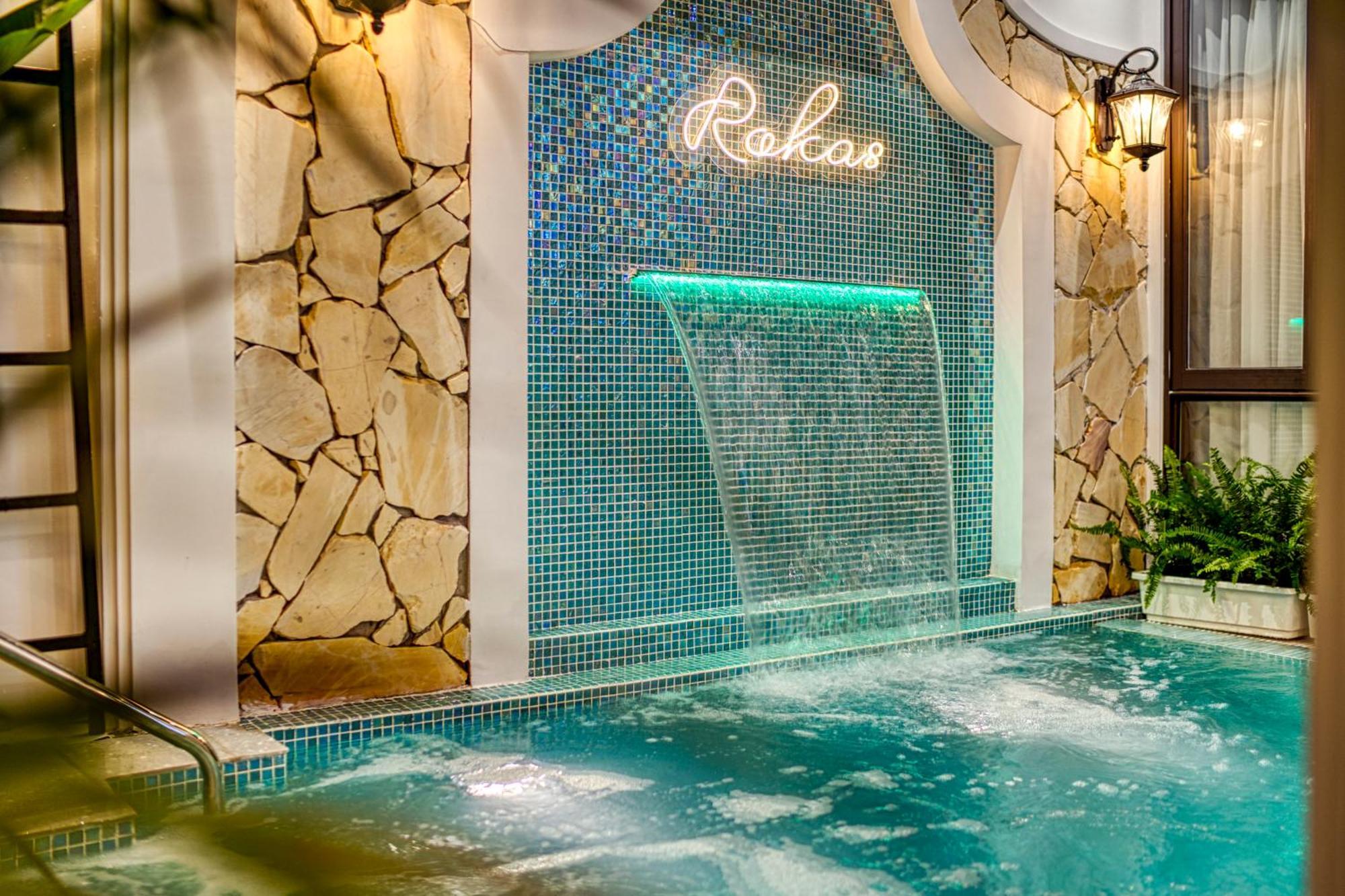 Rokas Hoi An Boutique Hotel Экстерьер фото